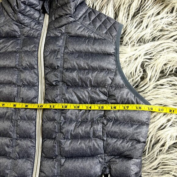 Tommy Hilfiger Women's Down Puffer Vest Full zip Size Medium NWOT - Picture 14 of 15